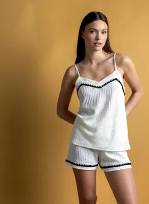 Produktbild von Damen-Luxus-Pyjama – Weiß – Elegantes Zweiteil-Set – Aus feinem Satin – Größe M