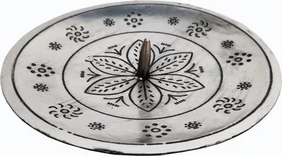 Zdjęcie produktu dla Orientalny świecznik srebrny Jaini okrągły 12cm