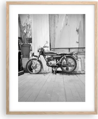 Produktbild von Gerahmtes Poster - Rahmen in heller Eiche - Alt Motorrad Schwarz und Weiß - 40x50 cm - Wand Bild - Wanddeko - Wandbilder - Kunstposter - Wandposter - Bilderrahmen - Bilder - P2NPA40x50-4487