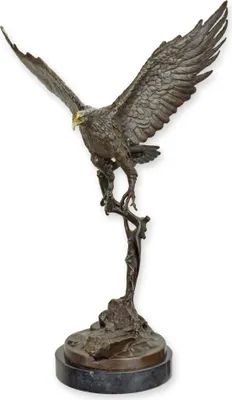 Produktbild von Eine Bronzeskulptur eines fliegenden Adlers Replikat Retro Design Dekoration
