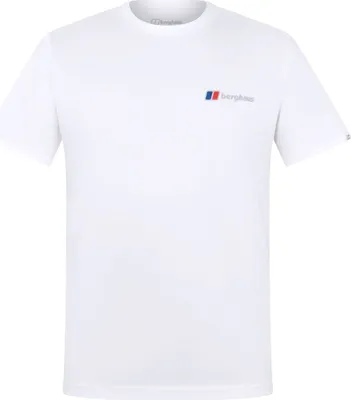 Weißes T-Shirt von Berghaus mit klassischem Logo auf der Brust.