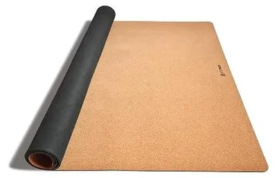 Imagen del producto de Alfombra de corcho. Alfombra para gatear, libre de sustancias nocivas, ideal para bebés y niños. Material natural, dimensiones: 160 x 110 cm