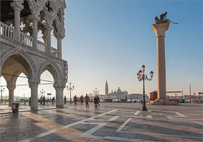 Produktbild von Wallario Poster - Venedig - Dogenpalast, Markusplatz und San Giorgio Maggiore I, Kunstdruck Größe: 70 x 100 cm