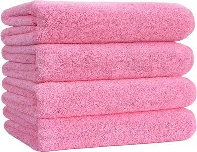 Zdjęcie produktu dla Zestaw 4 ręczników z mikrofibry Unyqoos® w kolorze różowym – 145 x 76 cm, szybkoschnące, wyjątkowo miękkie i bardzo chłonne, dwustronna struktura włókien