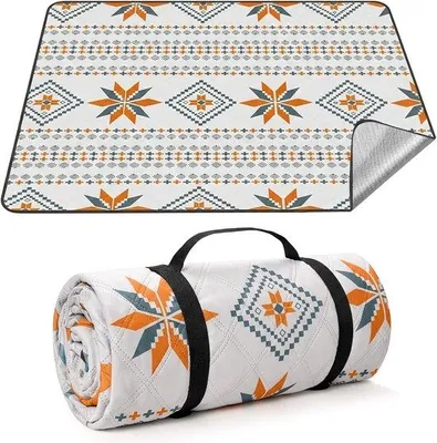 Produktbild von Famanu Picknickdecke 200 x 200 cm - Wasserfest und waschbar