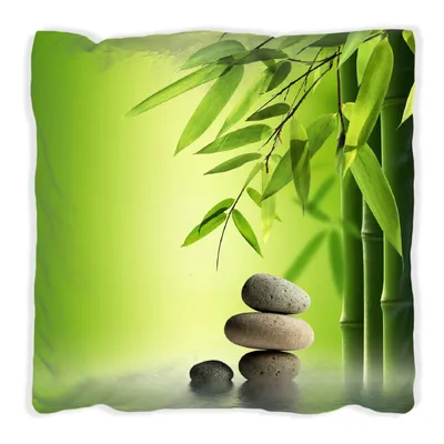 Produktbild von Wallario Premium Kissen, weiche Oberfläche, mit Motiv Steinstapel im Grünen, Größe: 40 x 40 cm, mit weißer Rückseite