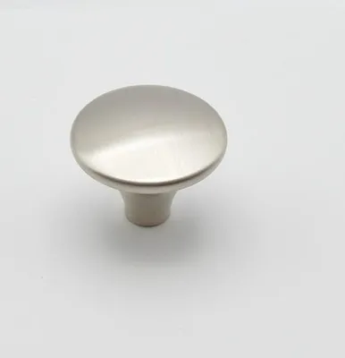 Image de Bouton de meuble en zamac D 30 mm NICKELE BROSSE