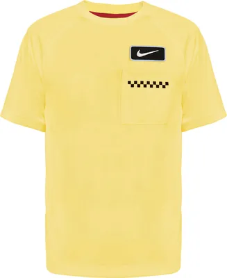 Produktbild von NIKE Dri-FIT Fitnessshirt