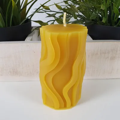 Immagine prodotto di Candela in cera d'api Candela a colonna Candela ondulata 10 cm