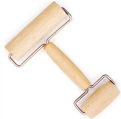 Produktbild von 15 Zoll lange, antihaftbeschichtete Nudelhölzer aus Edelstahl und Holz für gleichmäßiges Ausrollen und die gewünschte Konsistenz und Dicke.