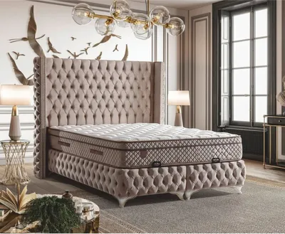 Produktbild von Casa Padrino Luxus Chesterfield Samt Doppelbett mit Matratze Greige / Weiß / Gold - Verschiedene Größen
