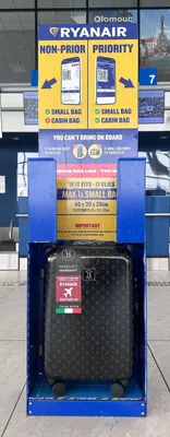 Obrázek produktu pro Kabinový kufr BERTOO Torino pro Ryanair - černý 33 l