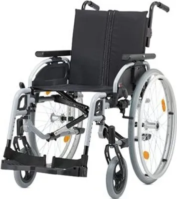 Immagine prodotto di Carrozzina leggera Pyro light optima con braccioli combinati,Poliuretanoargento metallizzato>>>>SB 43 cm