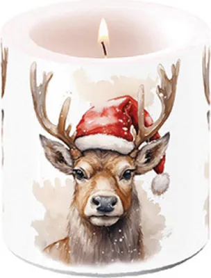Produktbild von Stumpenkerze Paraffin 7,5x9cm mit Hirsch & Weihnachtsmütze Motiv Weiß