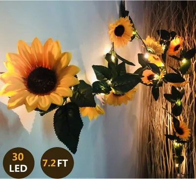 Imagen del producto de Guirnalda de luces con 60 LEDs con forma de girasoles artificiales. Juego de 2. Enredaderas de seda con girasoles, de 4,5 metros de largo, con alimentación por batería
