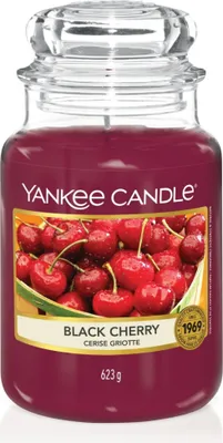 Produktbild von Yankee Candle Duftkerze Black Cherry, 623 g, Klassisches Apothekerglas, Dunkelrot, aus Paraffinwachs, Glas & Naturfaser, 110-150 Std. Brenndauer, 7% Duftöl, bleifrei & handgeglättet