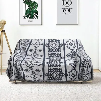 Produktbild von Famanu Wohndecke Boho-Stil, 130 x 180 cm, 100% handgewebte Baumwolle, doppelseitig, mit Fransen