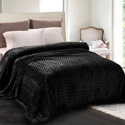Produktbild von Fleece-Decke - Fischgrätmuster Flanellwurf (230 x 270 cm)
