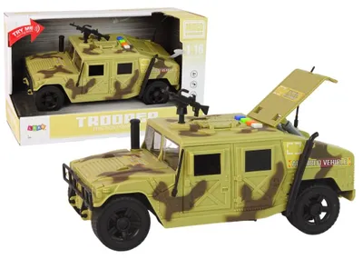Image de Véhicule militaire à transmission par friction, camouflage clair