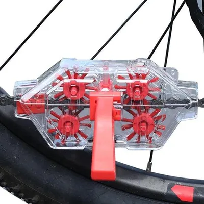 Productafbeelding van Kettingschrobber - Onderhoudstool - Fietsketting Reinigen - Robuuste ABS Constructie - 15x72x3cm - Zwart