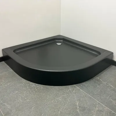 Image de ECOLAM Receveur de douche noir plat Alex quart de cercle 80x80 x 4 x 16 cm R 55 cm | effet pierre avec tablier intégré + siphon
