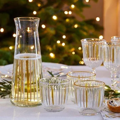 Image de Carafe en verre rayé de 25 cm pour l'eau, les jus et le vin