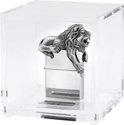 Produktbild von ZIPPO Feuerzeug 2006581 Lion 3D Limited Edition Löwe in Acrylbox xxxx/2500