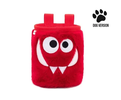 Leckerlibeutel "Foodie Monster for Dogs" von Crafty Climbing; rot und plüschig mit großen Augen und Zähnen.