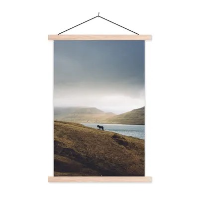 Produktbild von MuchoWow® Textilposter Pferd - Berg - Landschaft 40x60 cm mit holzfarbenen Rahmen - Poster