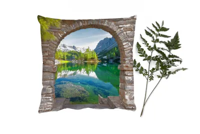 Produktbild von MuchoWow® Zierkissen Sofakissen Wohnzimmer Dekokissen 50x50 cm Aussicht - Berg - Landschaft - Wasser - Komfort - Sofakissen
