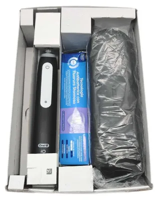 Produktbild von Oral B elektrische Zahnbuerste Zahnpflege iO 3 Schwarz wiederaufladbar fuer beste Reinigung