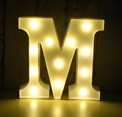 Immagine prodotto di Lettera 3D illuminata a LED, lettera M da 22 cm