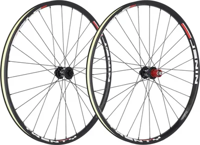 Produktbild von XLC 29' MTB-Laufradsatz WS-M10 622-25, disc, tubeless ready, schwarz