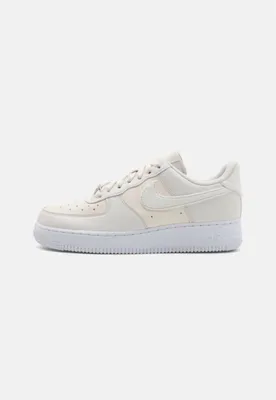 Produktbild von Nike Air Force 1 '07 LV8 "Summit White Phantom", Weiß, Größe: 46