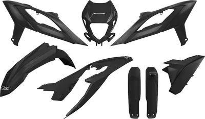 Productafbeelding van UFO PLAST verkleedingset, 8-delig. Kunststof verkleedingset met bescherming voor de voorvork, geschikt voor Beta RR Enduro Racing EFI modellen met een motorinhoud van 250 - 450 cc, bouwjaar 2023 - 2024, kleur: zwart