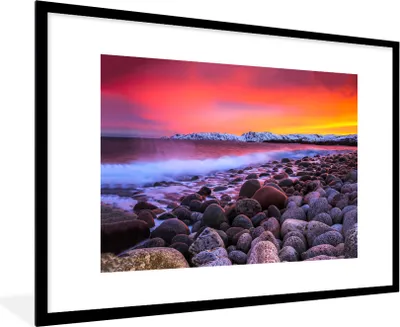 Produktbild von MuchoWow® Gerahmtes Poster Sonne - Steine - Schnee - Landschaft - Wasser 90x60 cm - Poster mit Schwarzem Bilderrahmen Wandposter Rahmen Foto Bilder - Wanddekoration - Fotos