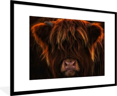 Produktbild von MuchoWow® Gerahmtes Poster Schottischer Highlander - Kuh - Schwarz - Porträt 90x60 cm - Poster mit Schwarzem Bilderrahmen Wandposter Rahmen Foto Bilder - Wanddekoration - Fotos