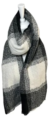 Productafbeelding van Winterse dames sjaal » Winterse sjaal » Winterkleuren » Dames sjaal, ongeveer 65 x 188 cm: Zwart geruit. Kleur: Zwart geruit