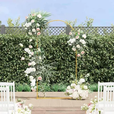 Immagine prodotto di Arco dorato per decorazioni da esterno, ideale per celebrare un anniversario