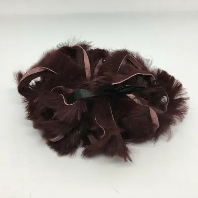 Produktbild von WOLLZEIT! Lana Grossa Fellbändchen Kaninchen - Farbauswahl Farbe 401 - Bordeaux