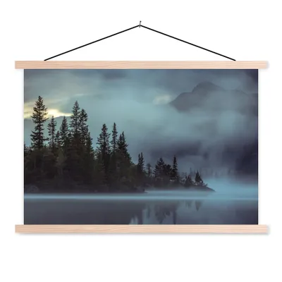 Produktbild von MuchoWow® Textilposter Wald - Wasser - Nebel 120x80 cm mit holzfarbenen Rahmen - Aufhängeset