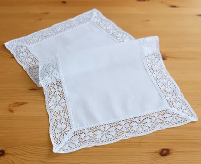 Produktbild von Tischläufer JANA feine Häkelkante Landhausstil Polyester 35 x 70 cm