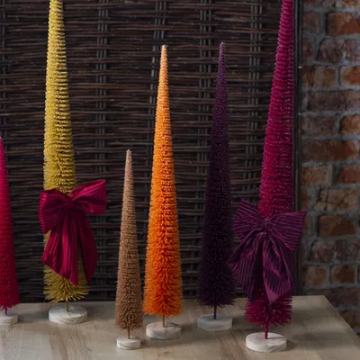 Produktbild von Schlanker Deko-Baum modern mit stabilem Holzfuß