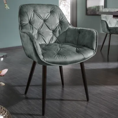 Produktbild von riess-ambiente Design Stuhl MILANO grün Samt mit Armlehne Ziersteppung gepolstert schwarze Metallbeine Esszimmerstuhl Konferenzstuhl