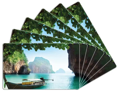 Produktbild von Wallario Frühstücksbrettchen 6er Set aus Glas, je 14 x 23 cm, mit rutschfesten Füßen, Motiv Fischerboot in Thailand  blaues Meer und Steinfelsen