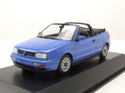 Produktbild von Maxichamps 940055530 VW Golf 3 Cabrio 1997 dunkelblau 1:43