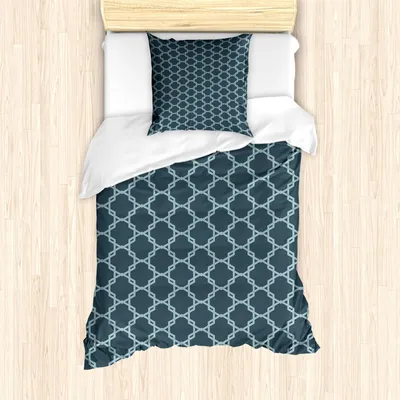 Produktbild von ABAKUHAUS Quatrefoil Bettbezug Set, Marokkanische Art orientalische Muster Antike antike Tiling Design, 135 x 200 cm + 80 x 80 cm, Blaugrau Hellblau