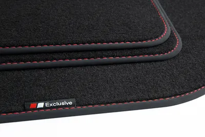 Produktbild von Exclusive Design Fußmatten passend für Mazda CX-30 ab Bj. 2019-, Naht:Rot