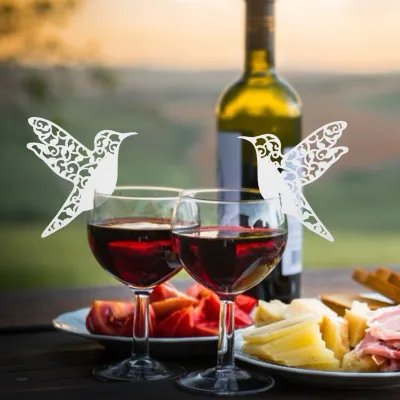 Imagen del producto de Tarjetas de nombres para bodas, tarjetas de nombres para mesas de boda, tarjetas con forma de copa, tarjetas de nombres para copas de vino