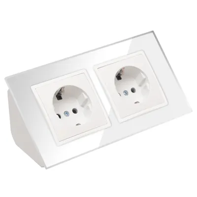 Produktbild von Glas Ecksteckdose 2-fach Steckdosenblock 45° Verteilerdose weiß.